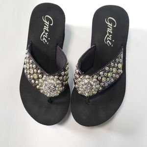 Grazie Embellished Platform Women Flip Flop Sandals Size 7